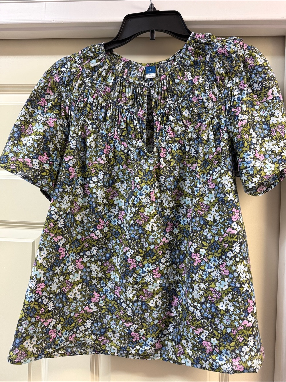 Old Navy Olive Floral Short-Sleeve Peasant Blouse
